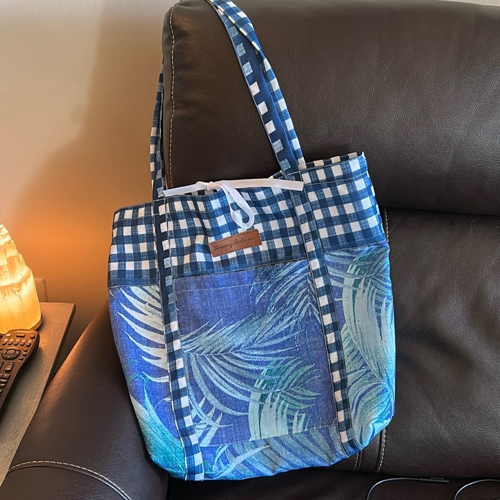 Tommy Bahama Tote/Bag!!